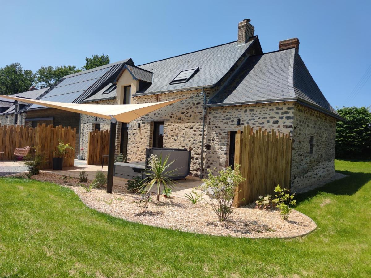 La Douce Halte - Gites Avec Spa Ou Sauna Saint-Ouen-Des-Toits Exterior foto